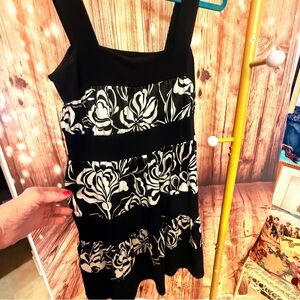 Elle Black and White Floral Block Dress